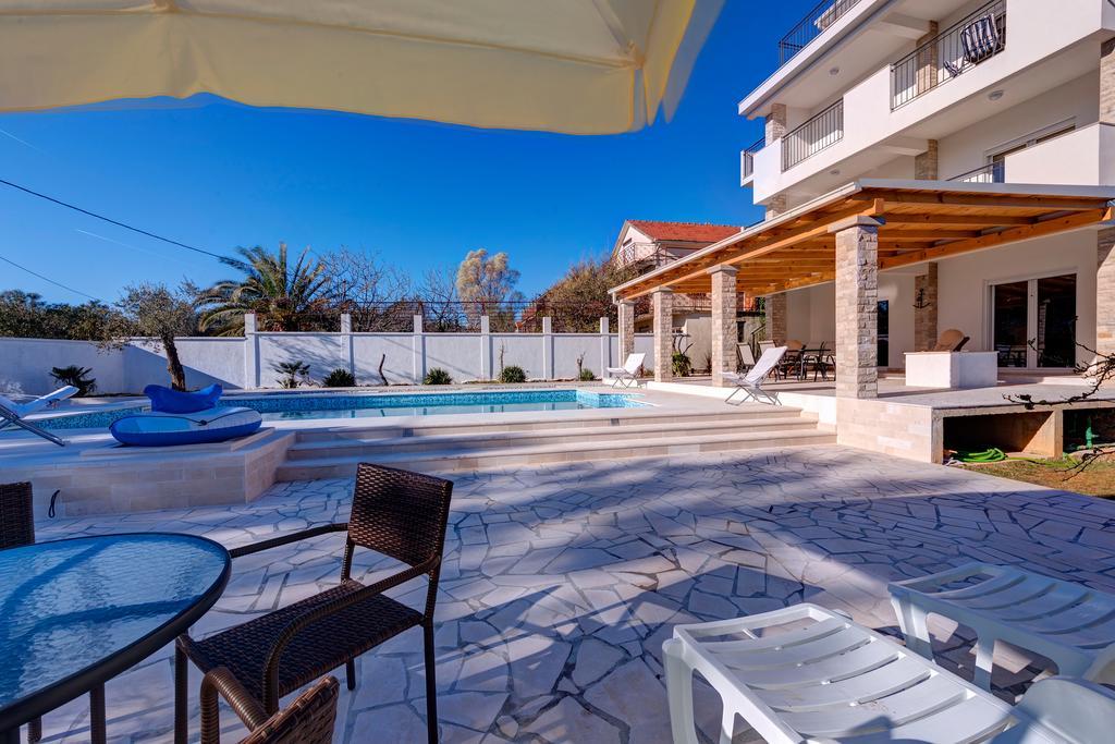 Villa Sandy Apartments Tivat Exterior photo